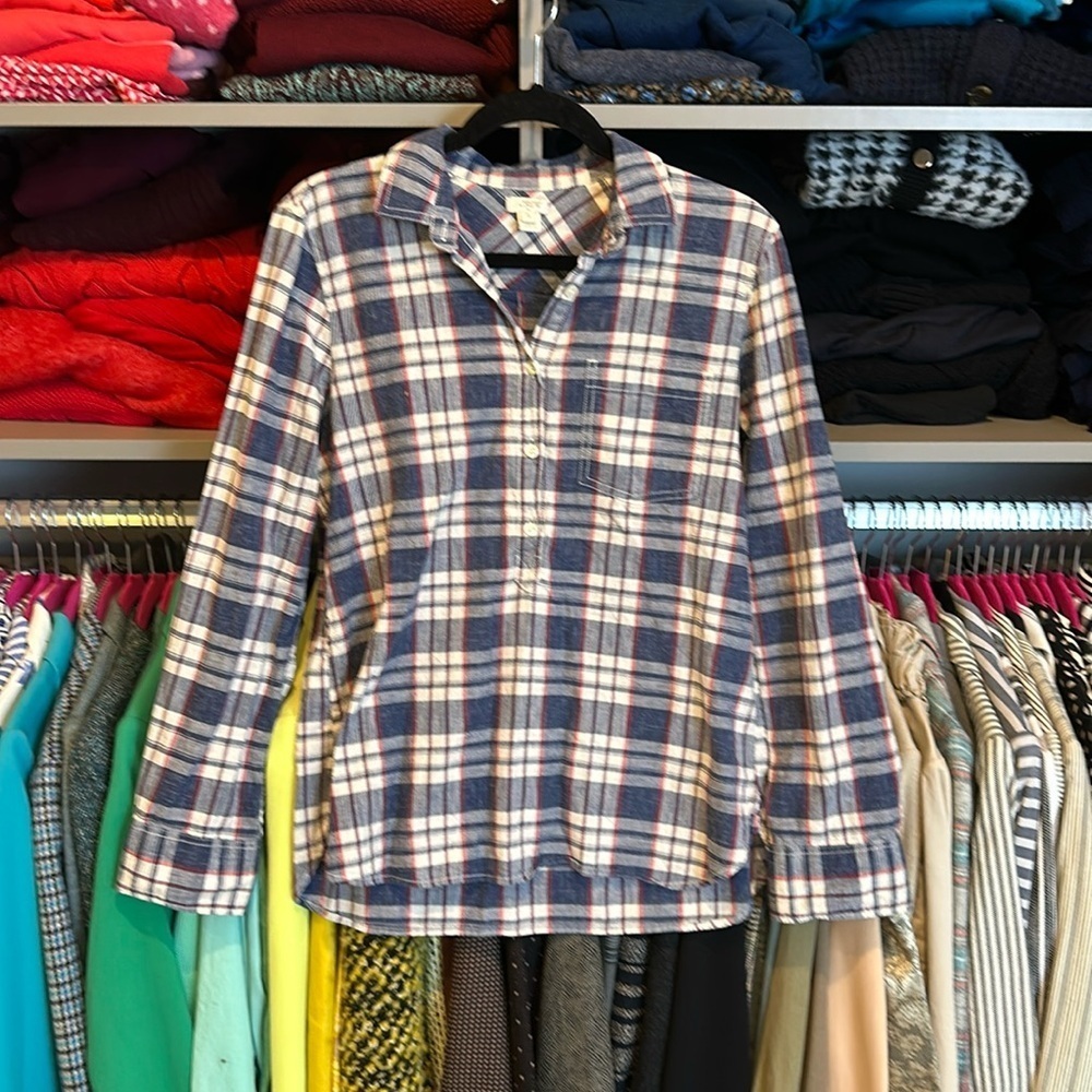 J Crew blue/white/red plaid long sleeve v neck top size S
